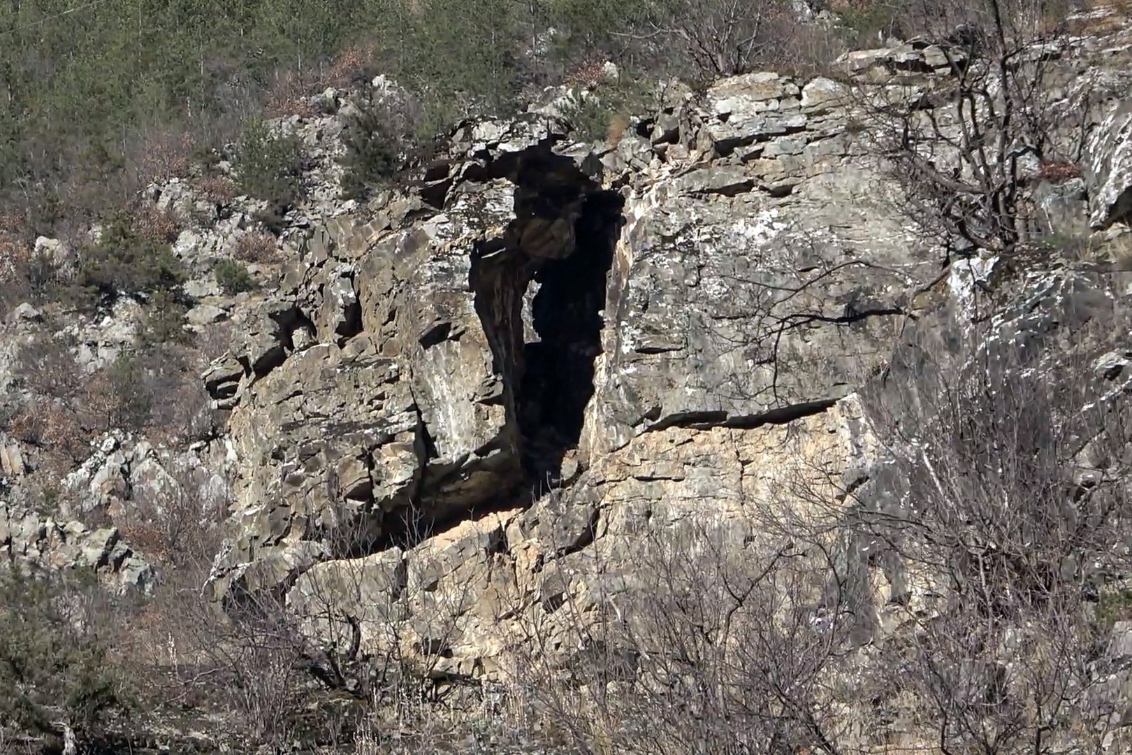 Kürtün yolu tehlike dolu! 3
