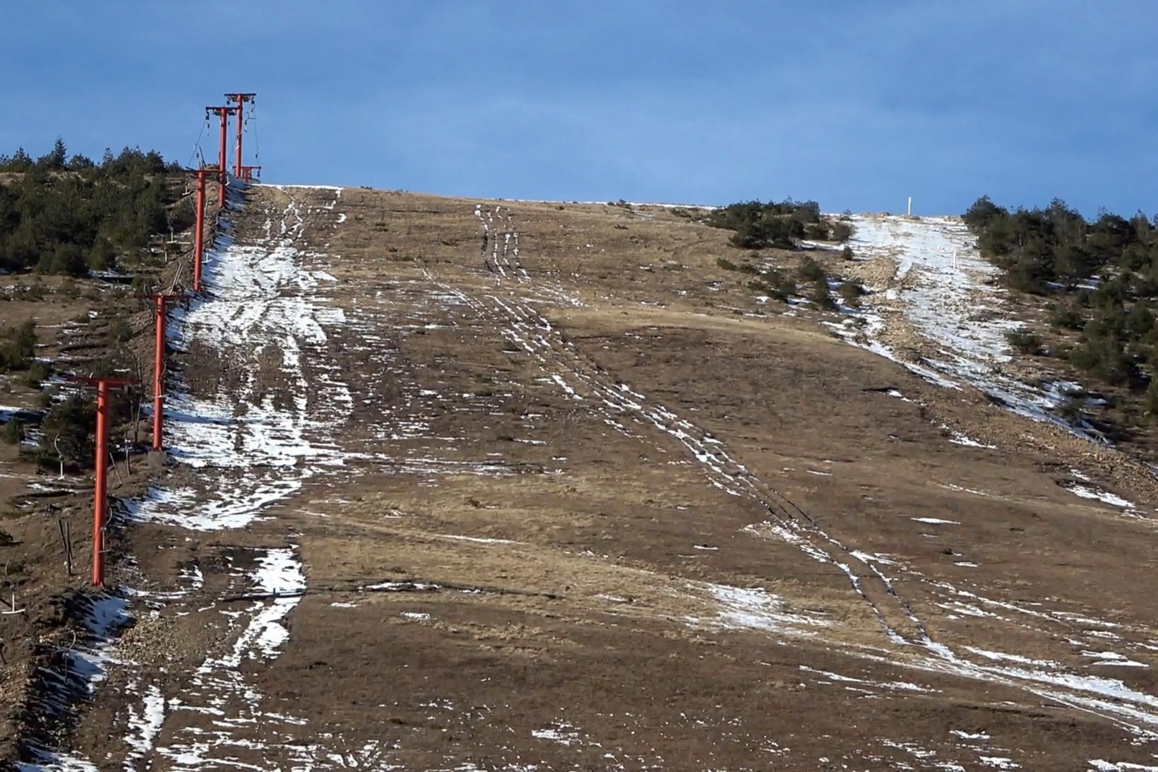 Zigana kayak tesisleri kara hasret kaldı 3