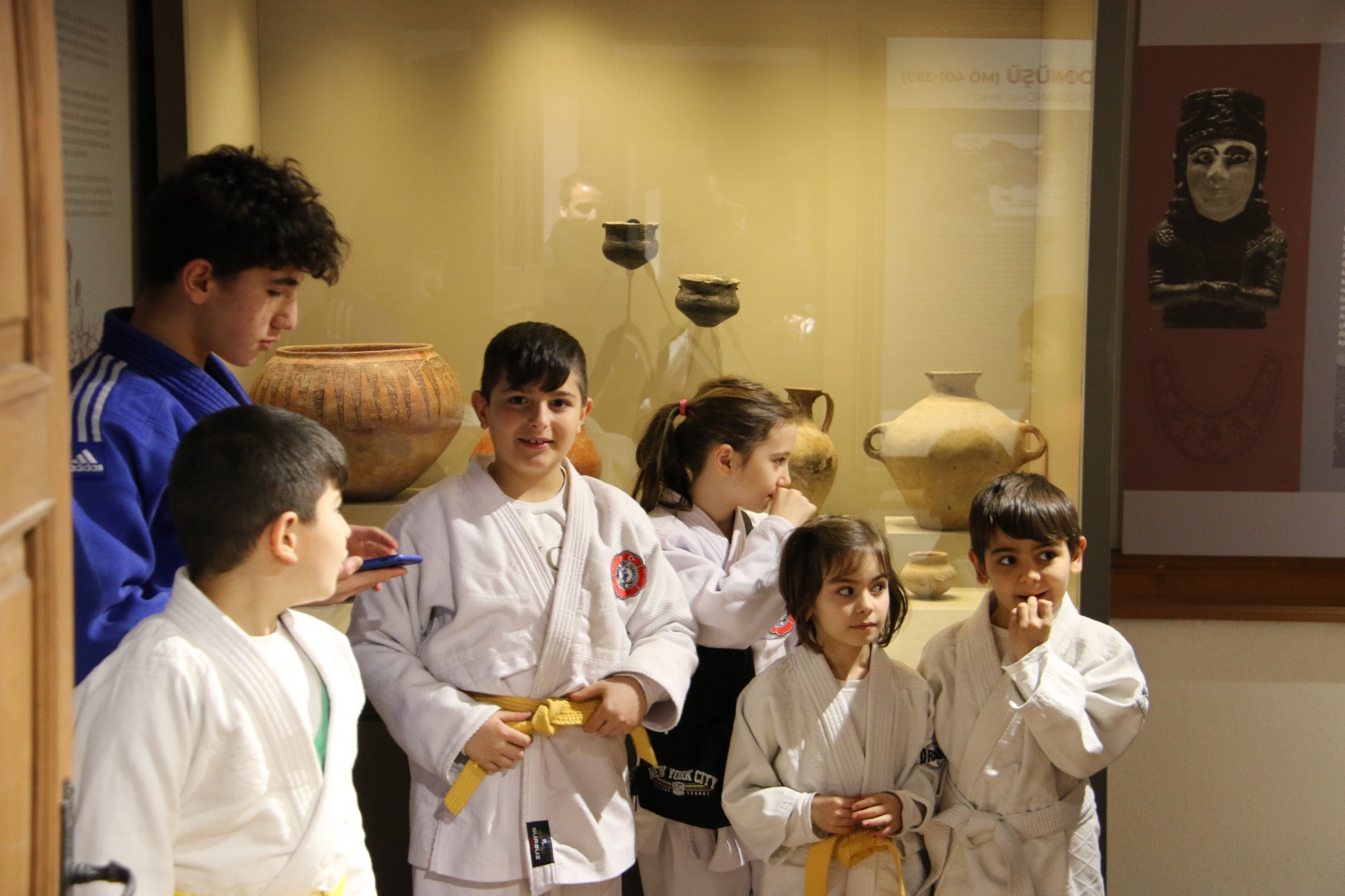 Minik sporcular karne hediyesi olarak müze gezdi 9