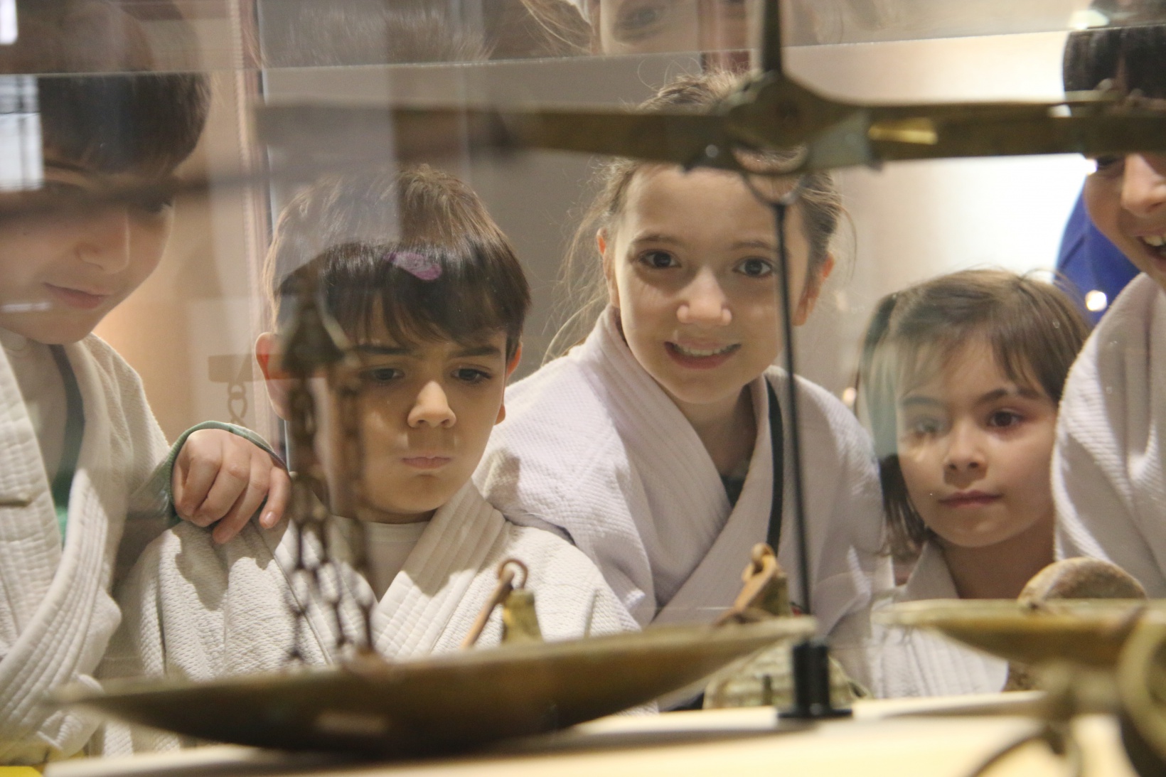 Minik sporcular karne hediyesi olarak müze gezdi 10