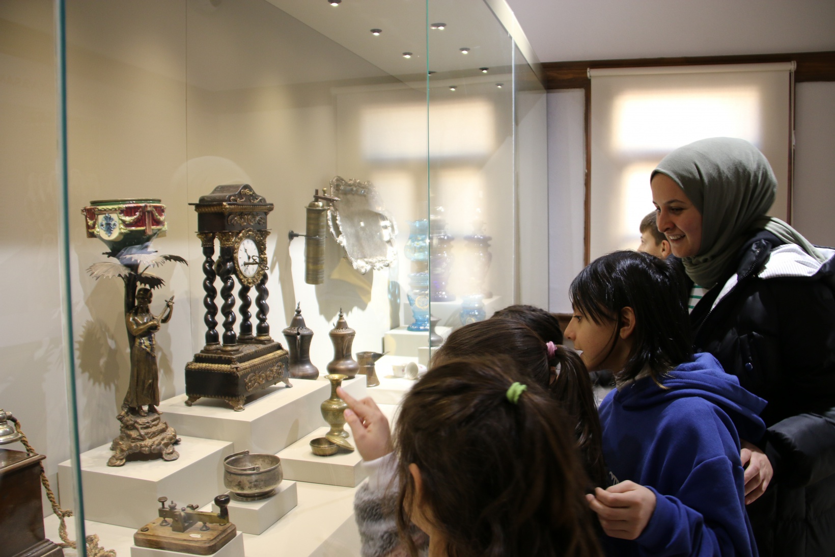 Minik sporcular karne hediyesi olarak müze gezdi 6