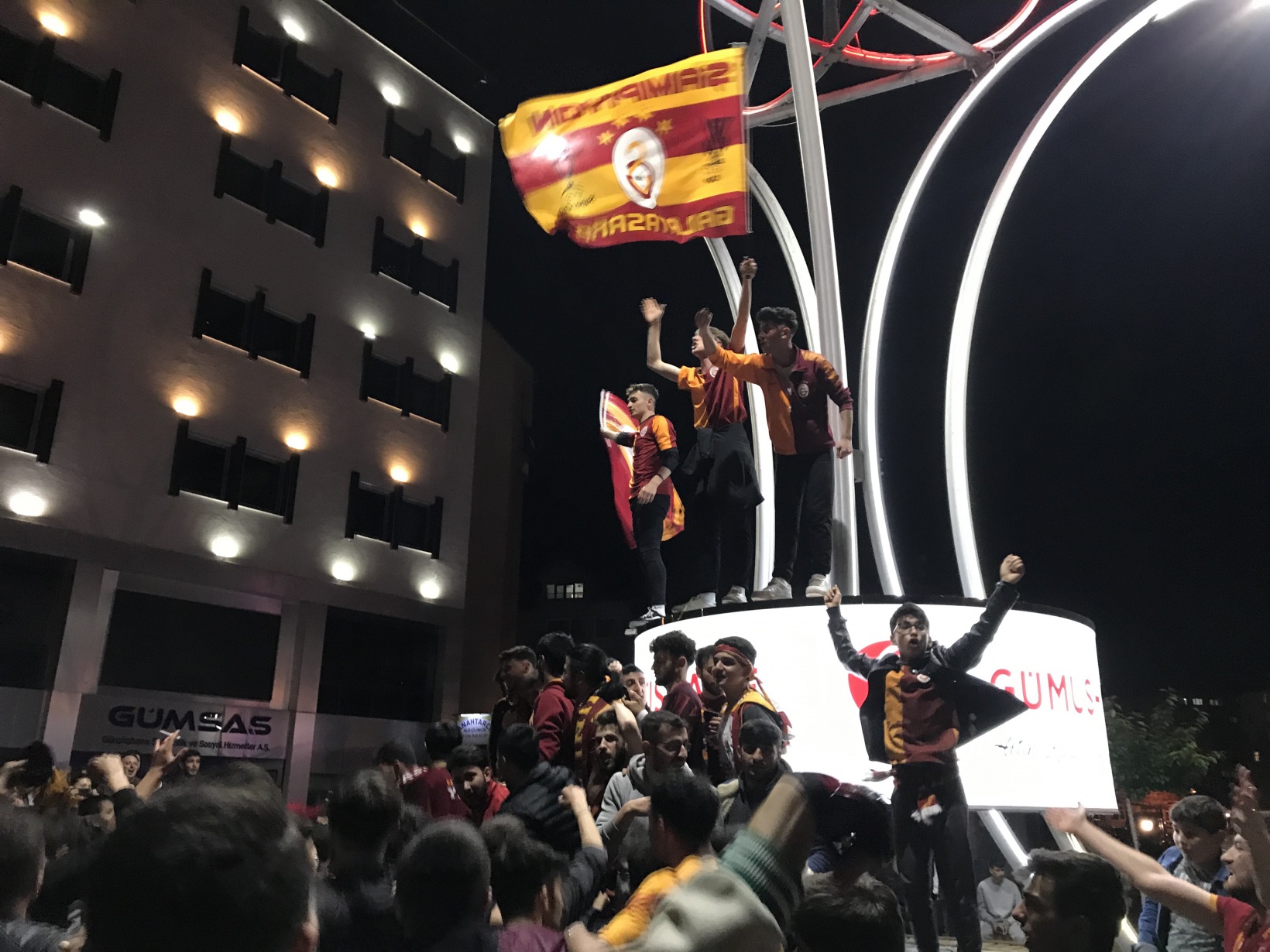 Galatasaray’ın şampiyonluğu Gümüşhane’de coşkuyla kutlandı 3