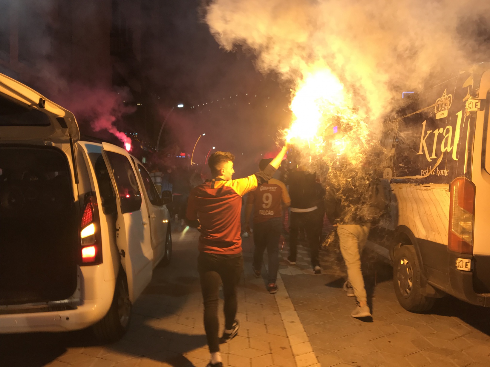 Galatasaray’ın şampiyonluğu Gümüşhane’de coşkuyla kutlandı 1