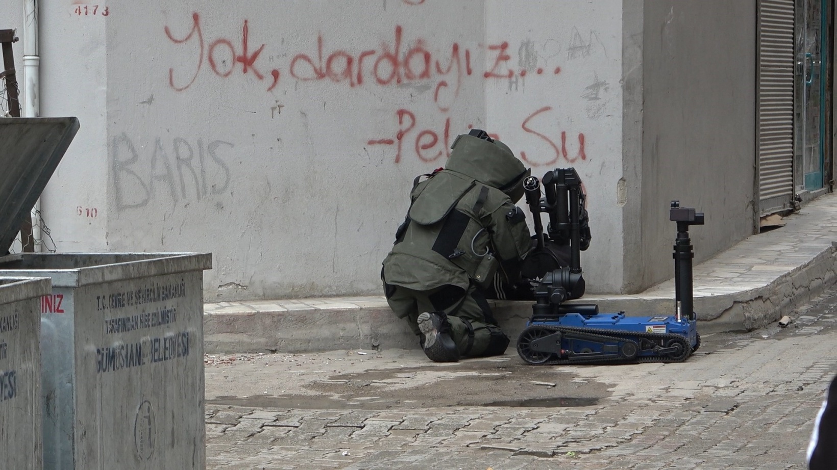 Gümüşhane'de şüpheli çanta alarmı 2