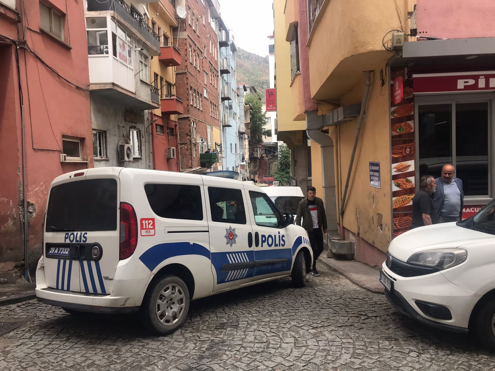 Gümüşhane'de şüpheli çanta alarmı 3