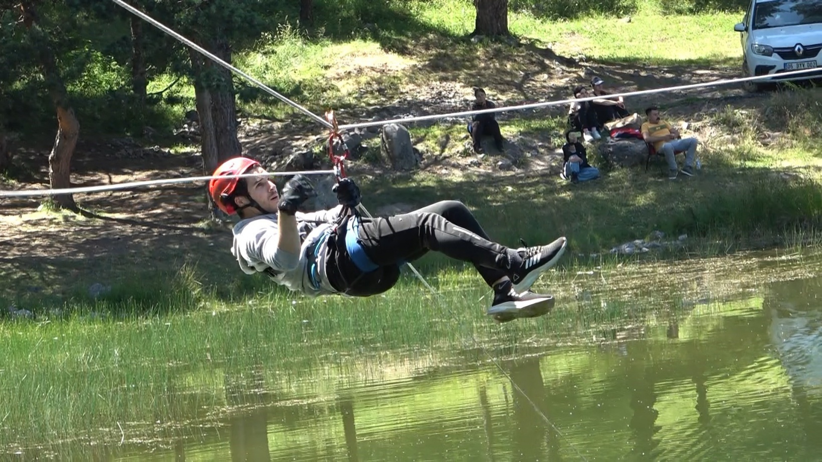 Altınpınar Gölü üzerinde arama kurtarma eğitimi aldılar 11