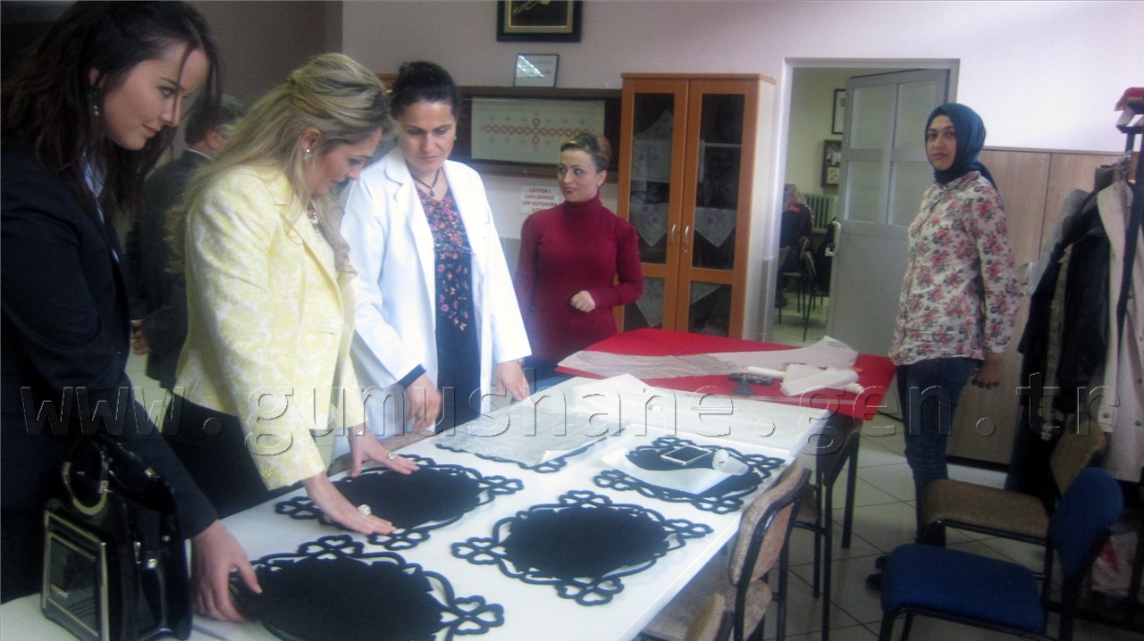 Şengül Yavuz'dan Halk Eğitim Merkezini Ziyaret 1