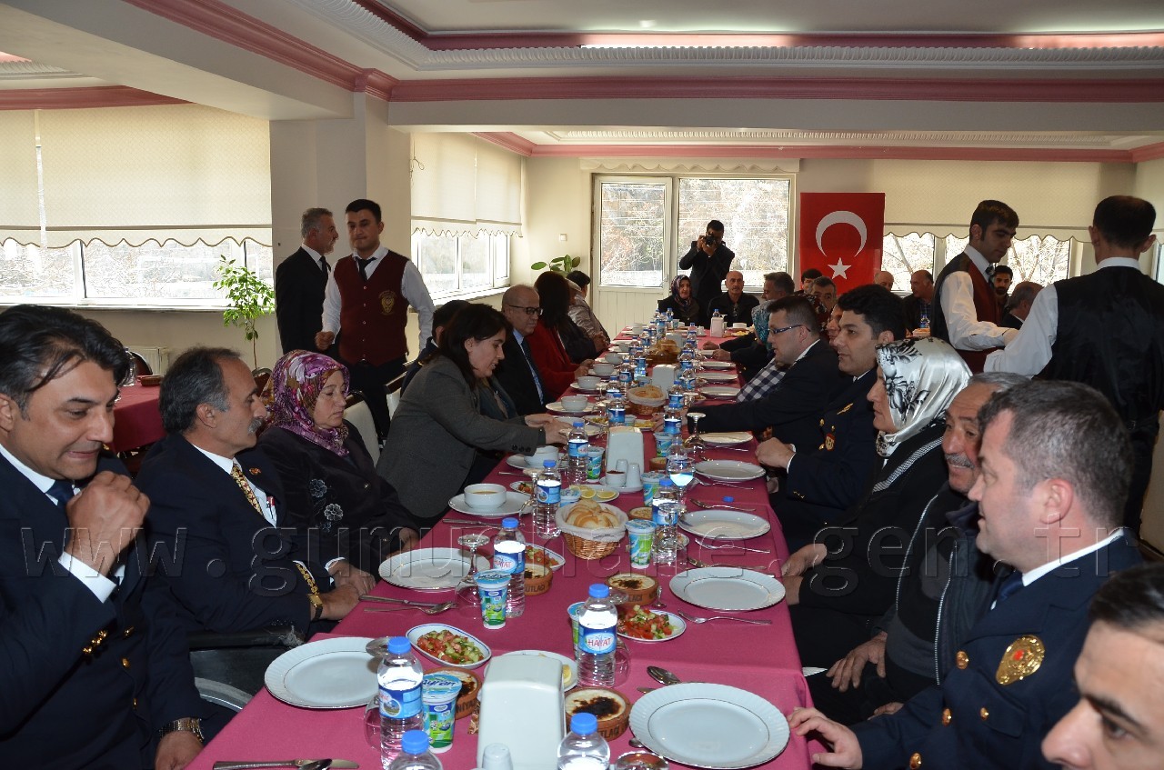 Vali Mayda, Şehit Aileleri ve Gazilerle Bir Araya Geldi 3