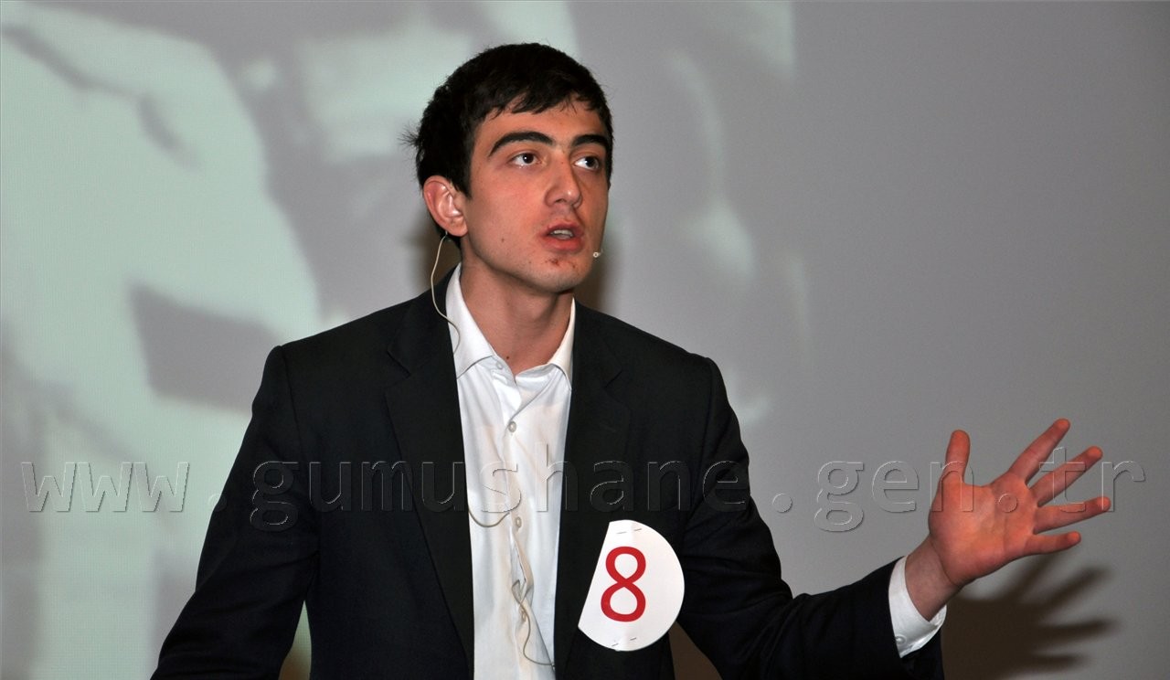 Gümüşhane'de Okullar Arası Şiir Yarışması Düzenlendi 13