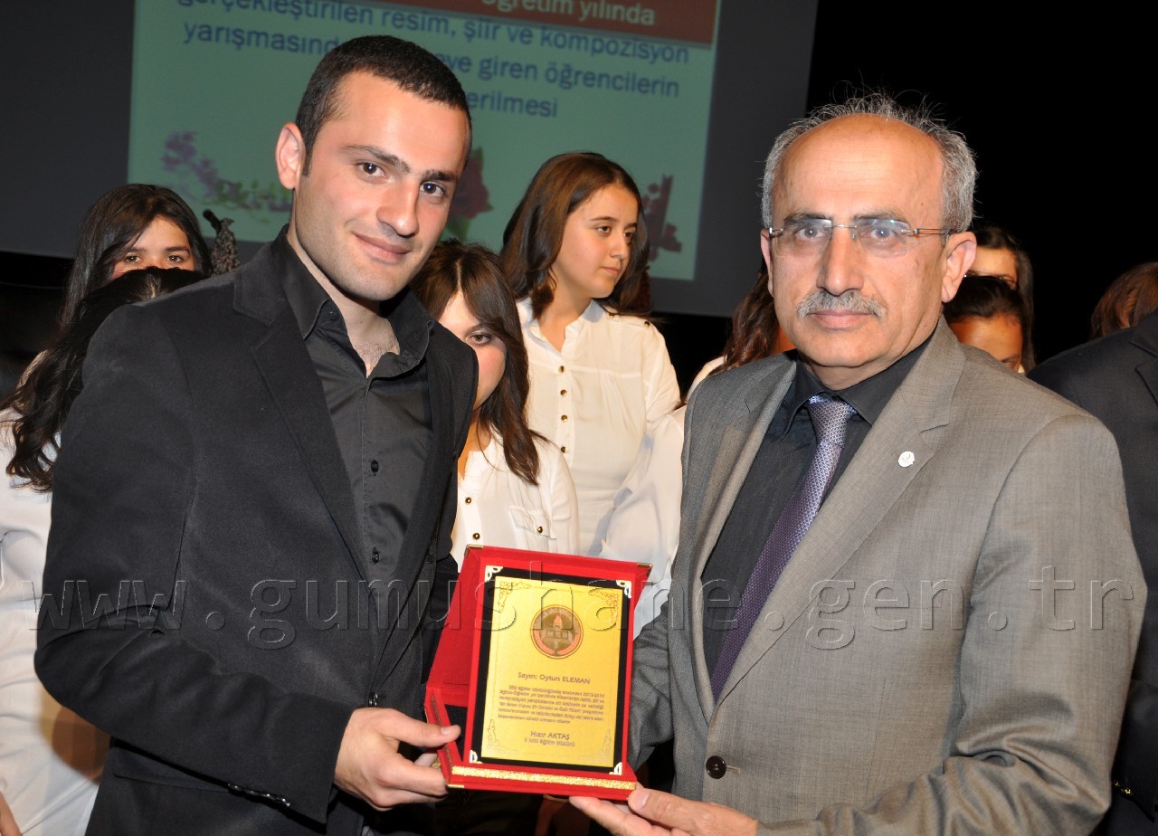 Bir Bahar Akşamı Şiir Dinletisi Düzenlendi 11