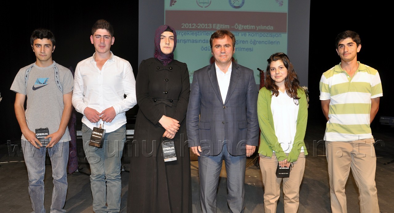 Bir Bahar Akşamı Şiir Dinletisi Düzenlendi 14