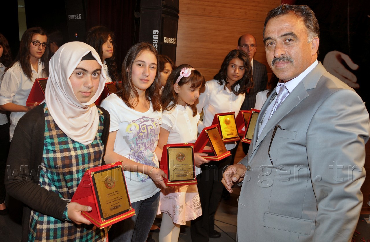 Bir Bahar Akşamı Şiir Dinletisi Düzenlendi 17