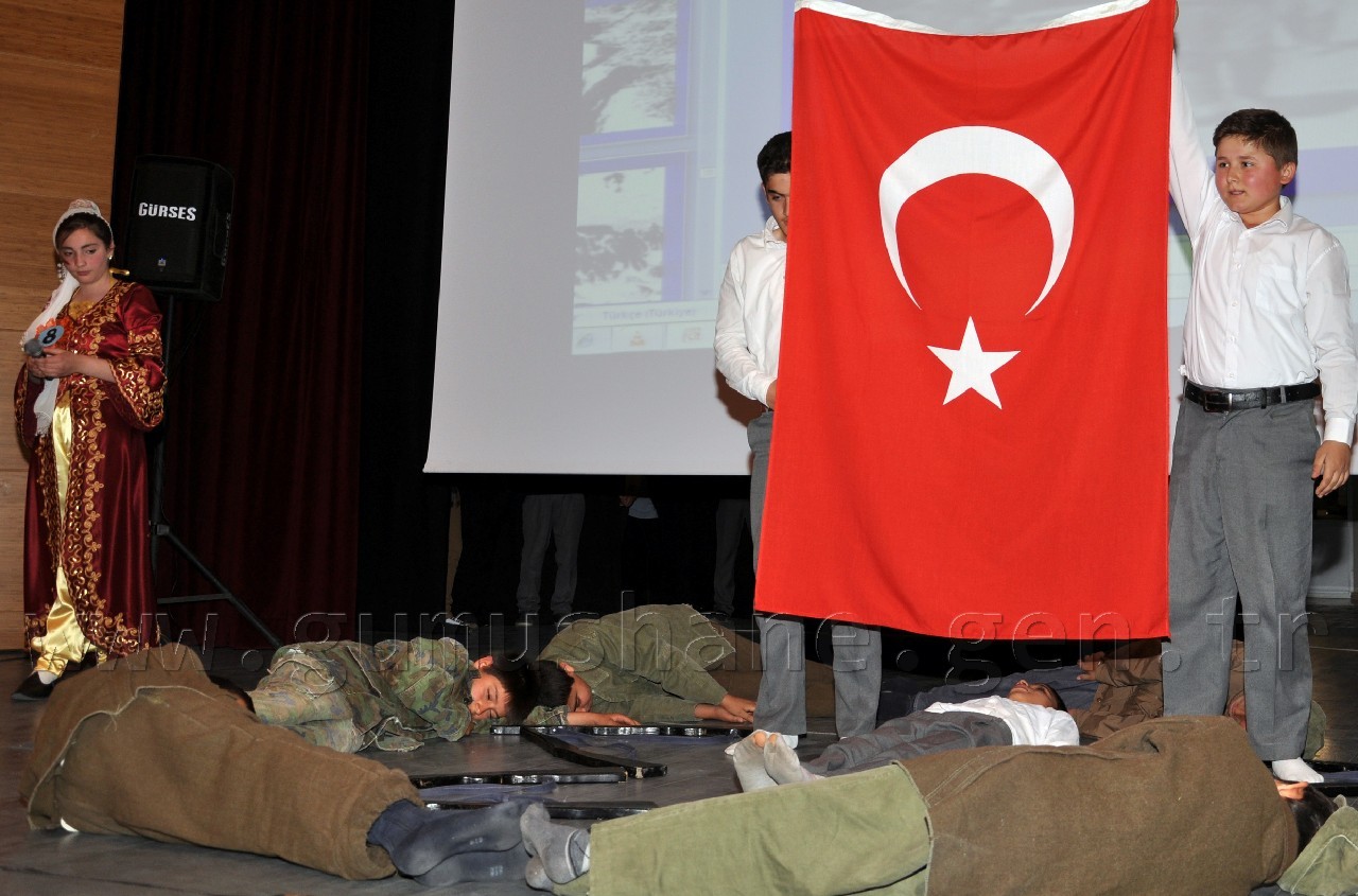 Gümüşhane Necip Fazıl'ı Unutmadı 6