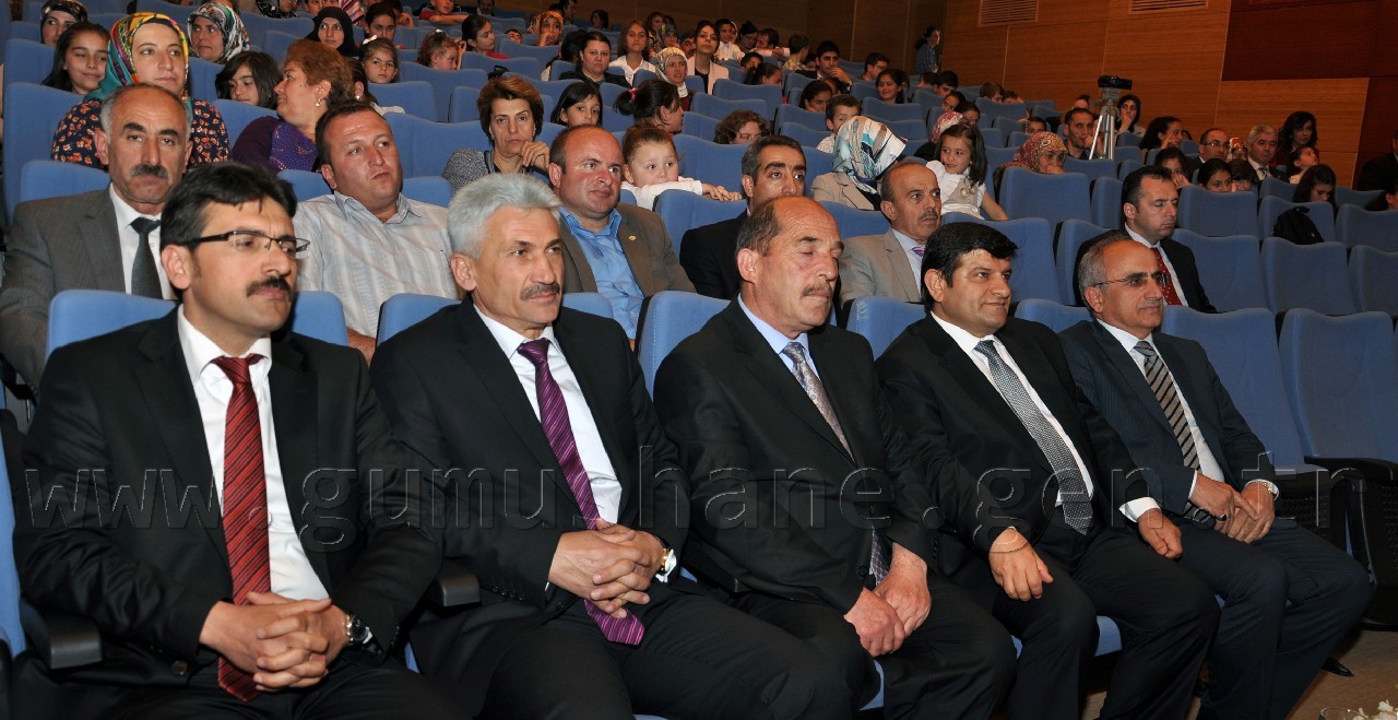 Gümüşhane Necip Fazıl'ı Unutmadı 7