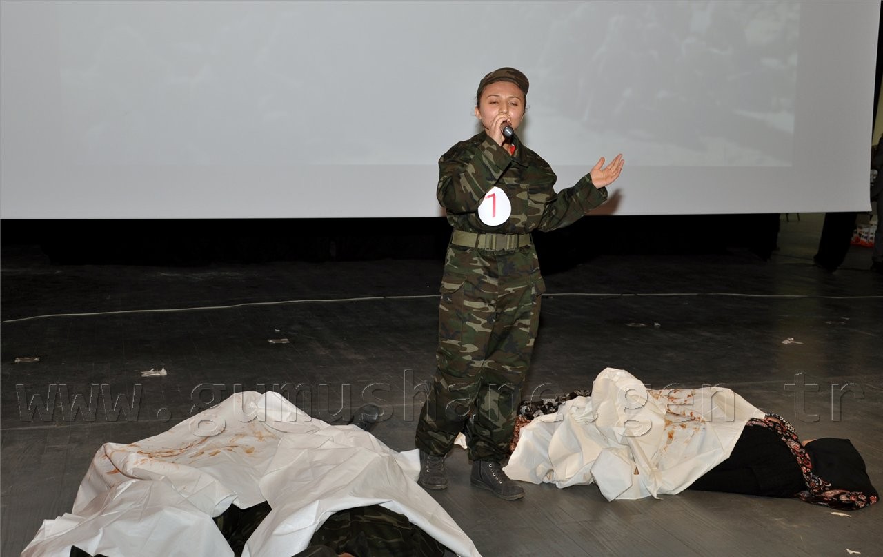 Gümüşhane'de Okullar Arası Şiir Yarışması Düzenlendi 12