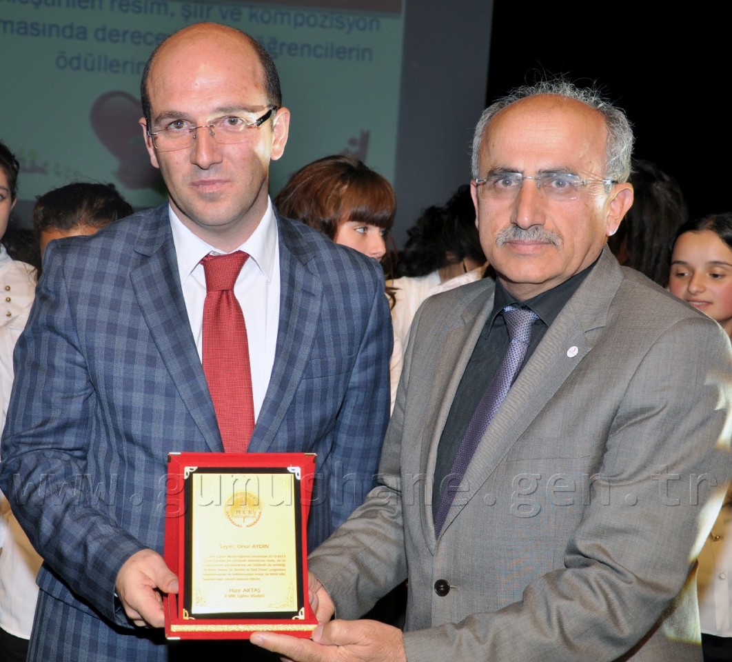 Bir Bahar Akşamı Şiir Dinletisi Düzenlendi 9