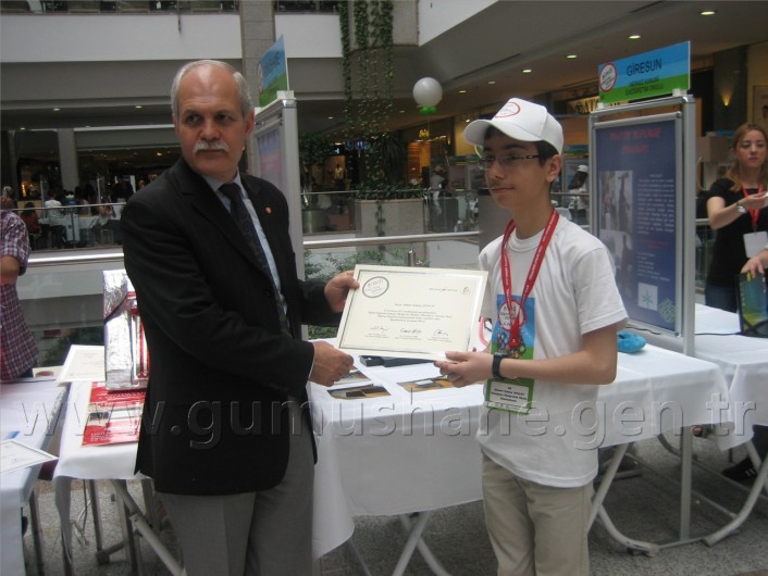 'Şimdi Düşünme Zamanı' Sergisinde Gümüşhane'yi Temsil Ettiler 4