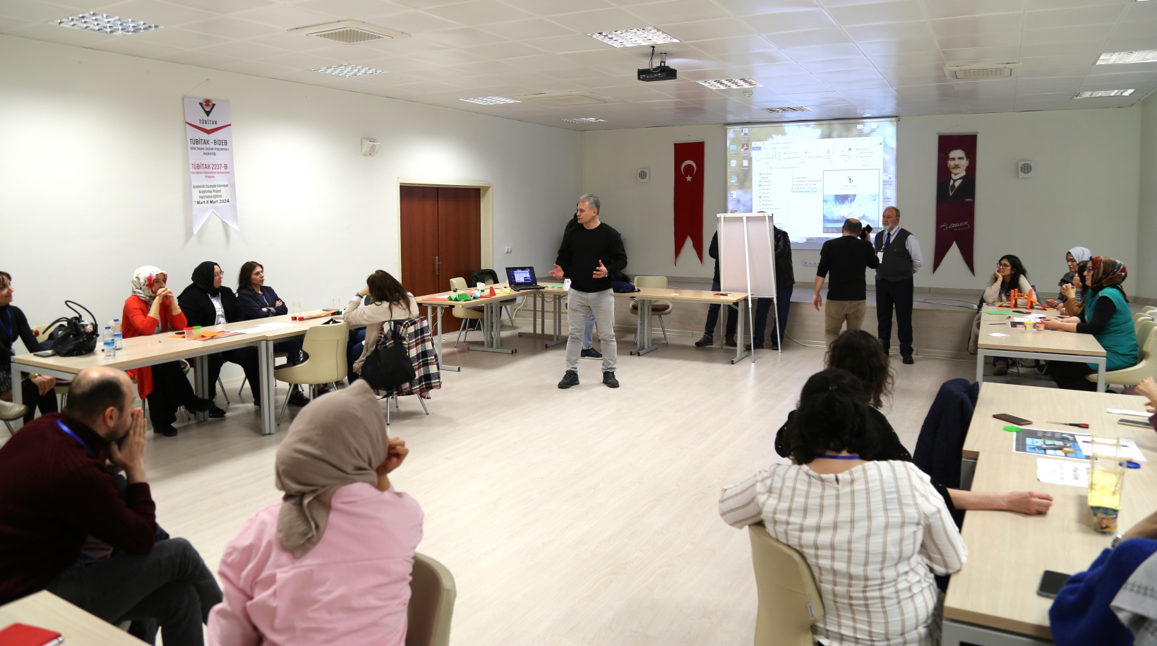 Akademisyenlere bilimsel araştırma projesi hazırlama eğitimi verildi 2