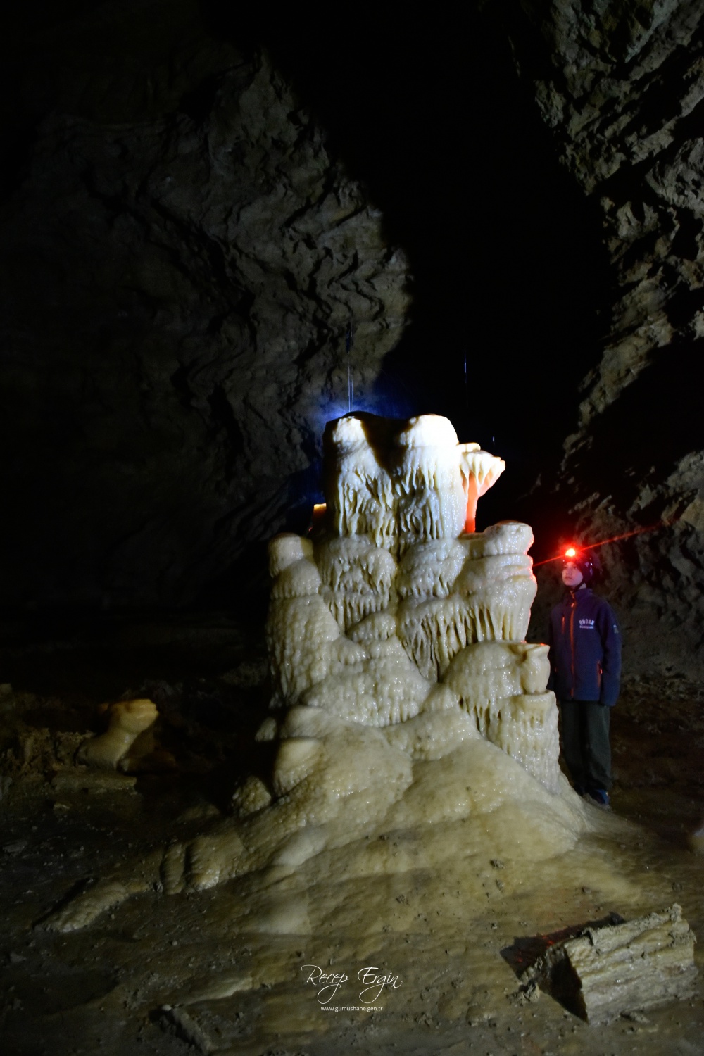 Gümüşhane'nin derinliklerinde gizemli yolculuk: Akçakale Mağarası 12