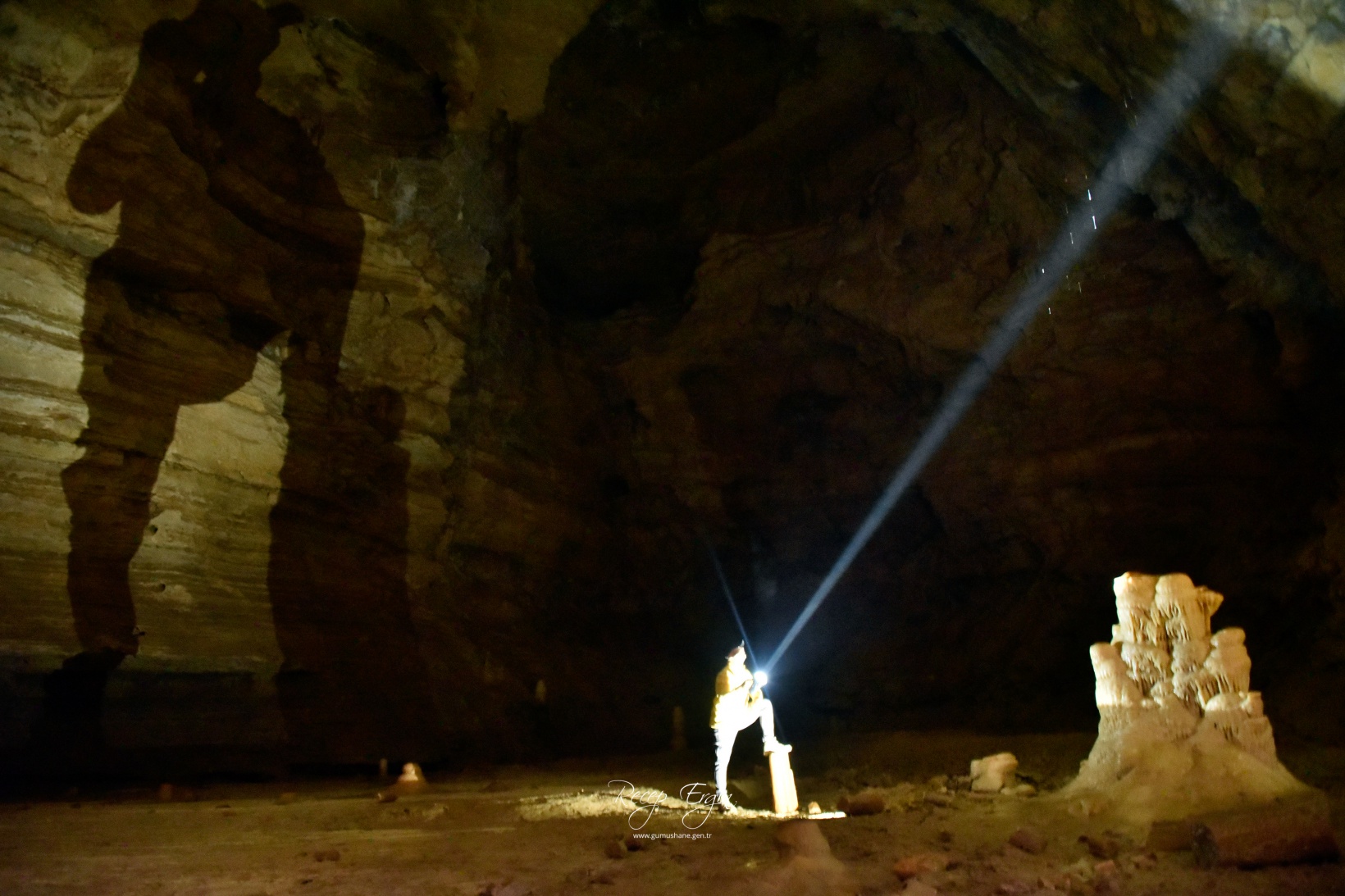 Gümüşhane'nin derinliklerinde gizemli yolculuk: Akçakale Mağarası 21