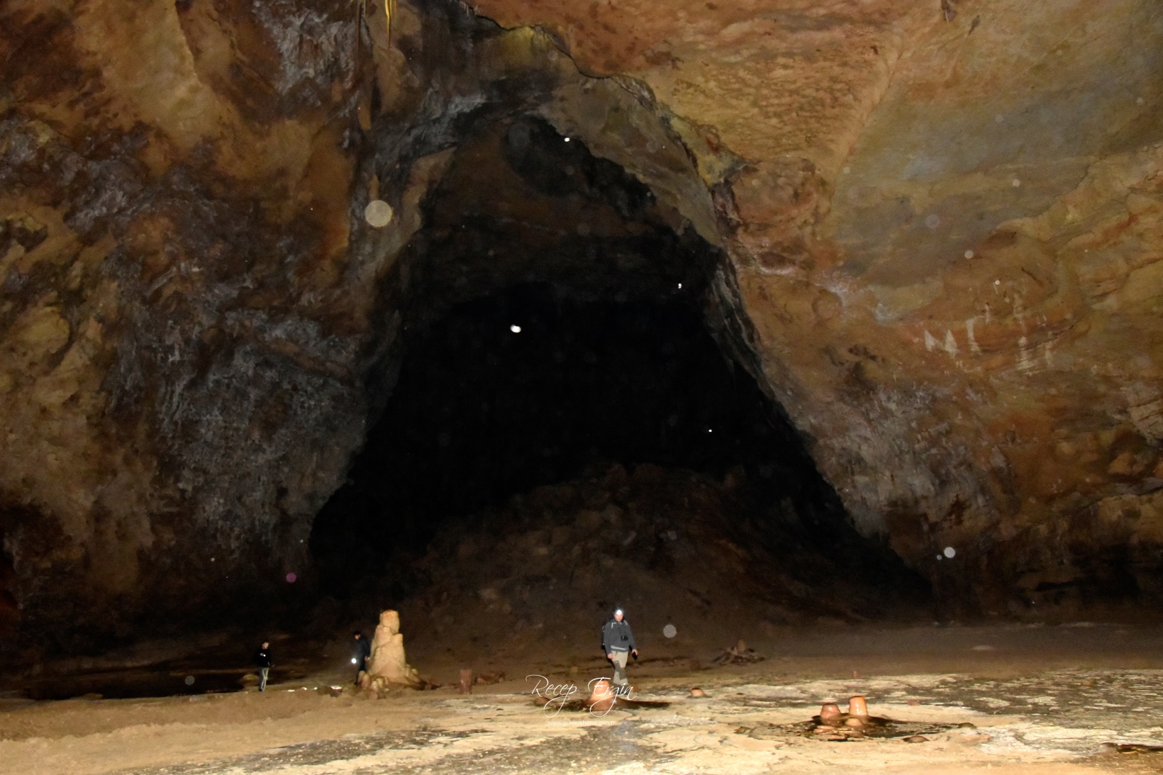 Gümüşhane'nin derinliklerinde gizemli yolculuk: Akçakale Mağarası 15