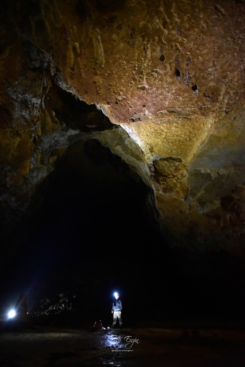 Gümüşhane'nin derinliklerinde gizemli yolculuk: Akçakale Mağarası 8