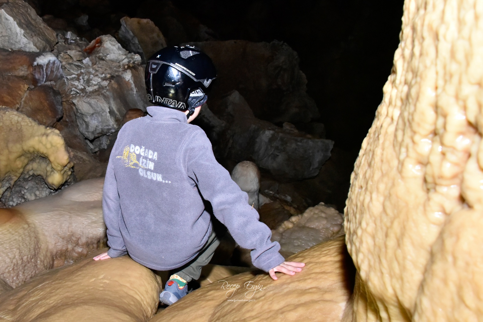 Gümüşhane'nin derinliklerinde gizemli yolculuk: Akçakale Mağarası 7