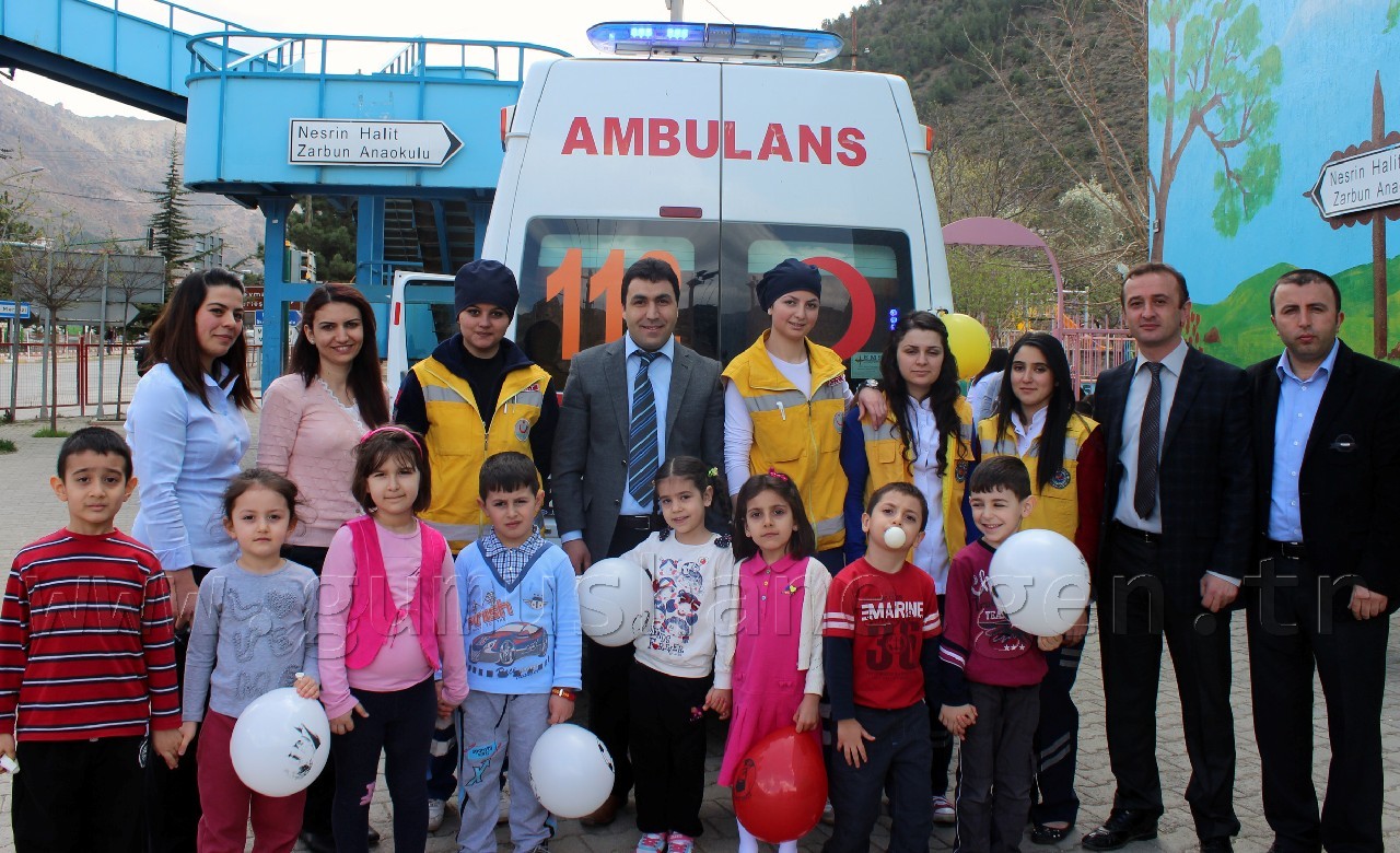 Gümüşhane'de Minikler Ambulansla Tanıştı 6