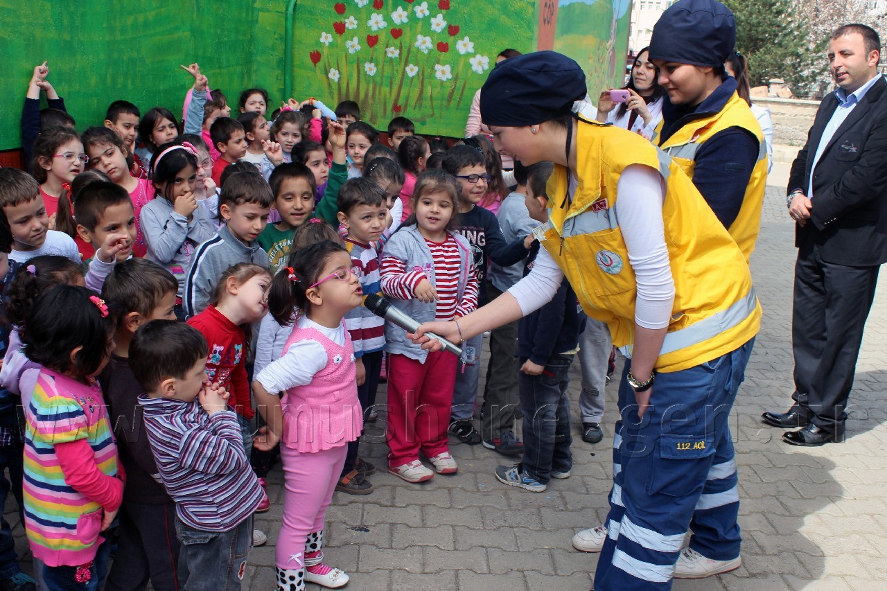 Gümüşhane'de Minikler Ambulansla Tanıştı 3