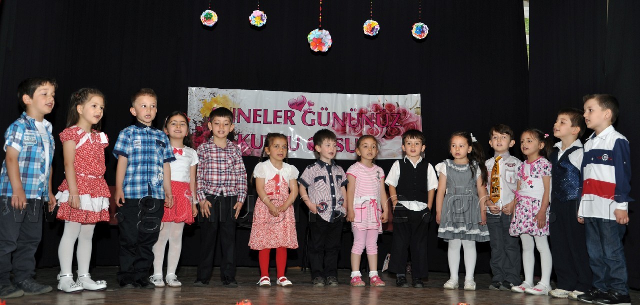 Geleceğin Annelerinden Anneler Günü Programı 5