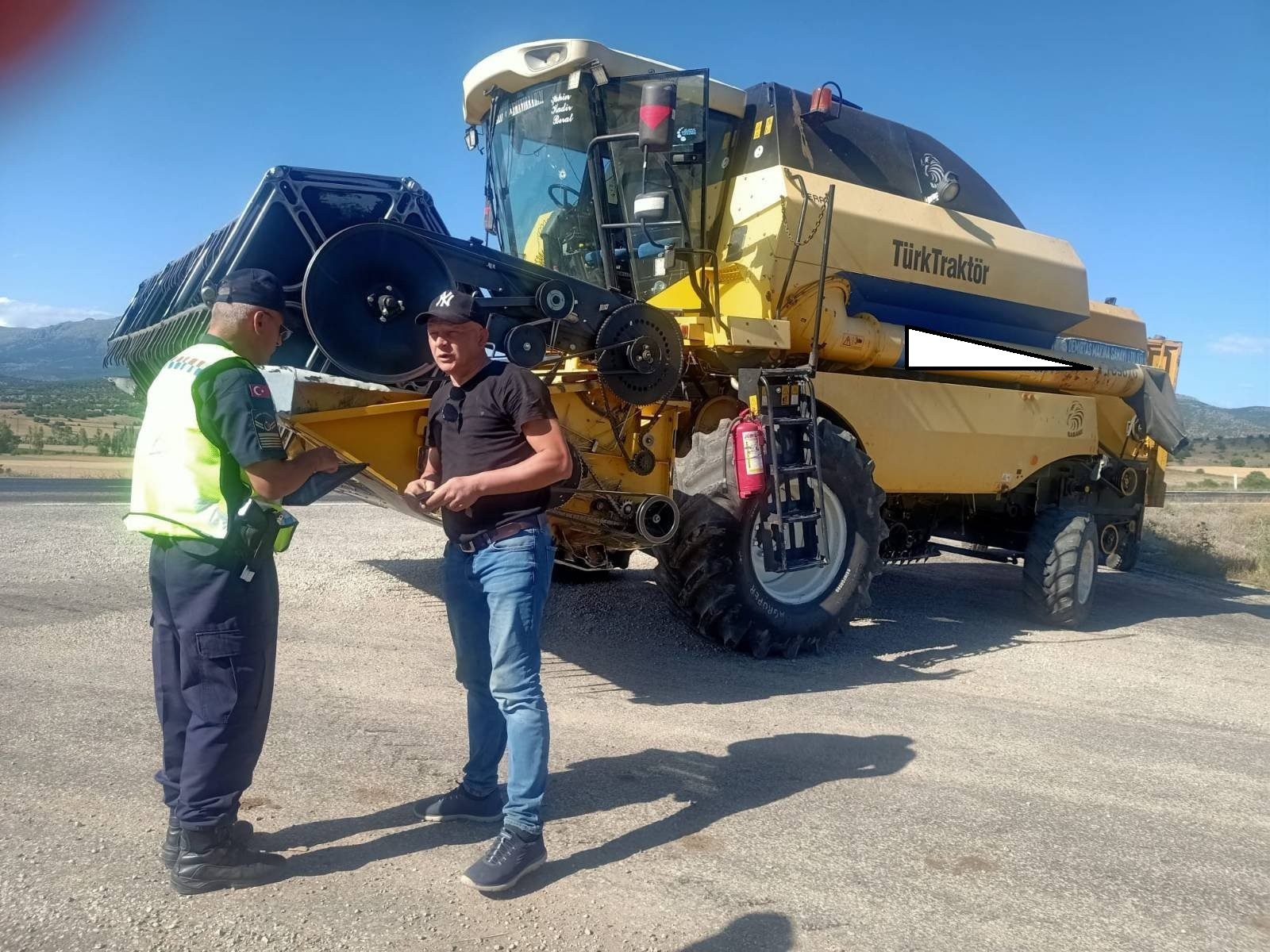 Jandarma tarım araçlarını denetledi 1