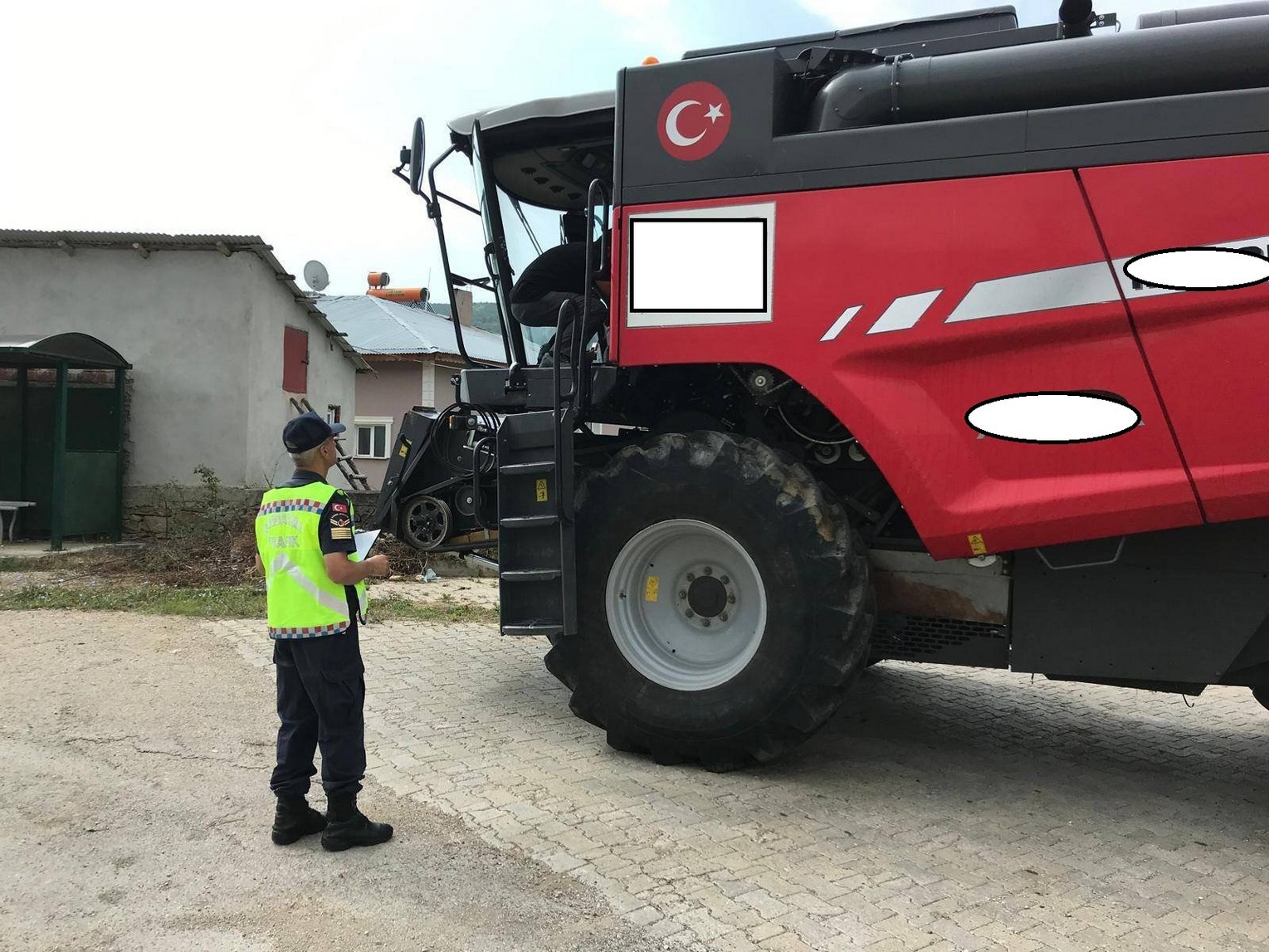 Jandarma tarım araçlarını denetledi 4