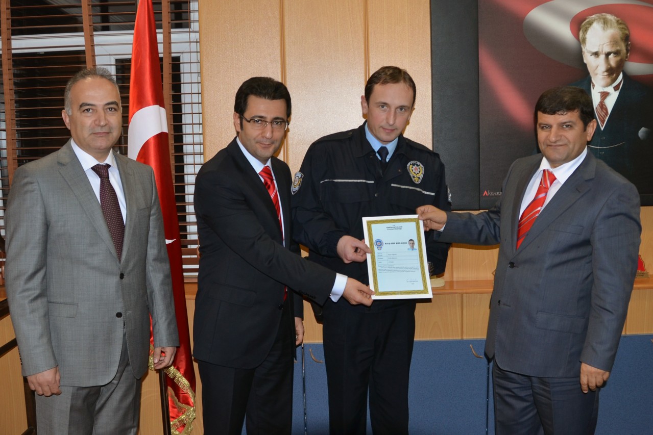 Kahraman Polislere Başarı Belgesi 1