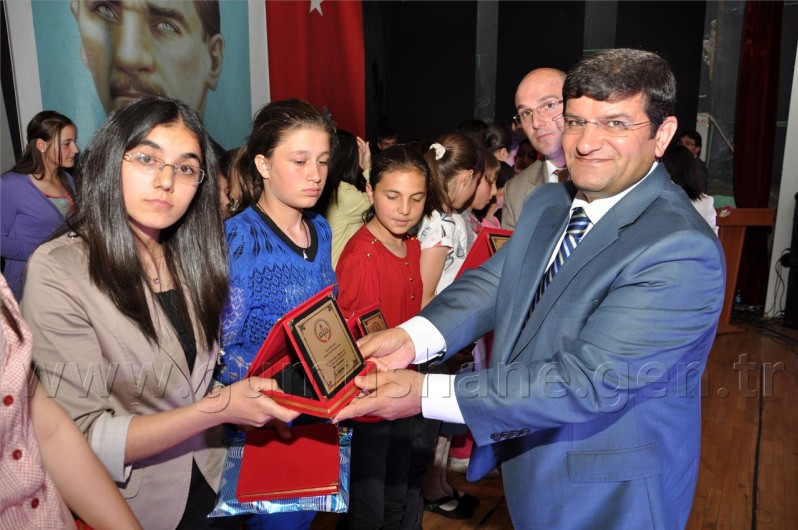 Bir Bahar Akşamı Şiir Dinletisi ve Ödül Töreni 18