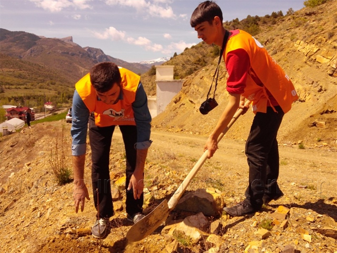 TEMA, 300 Fidanı Toprakla Buluşturdu 2