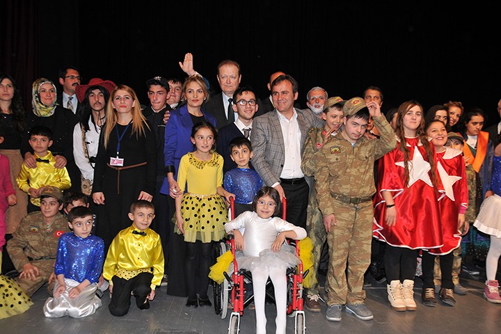 Engelli öğrenciler göz doldurdu 6