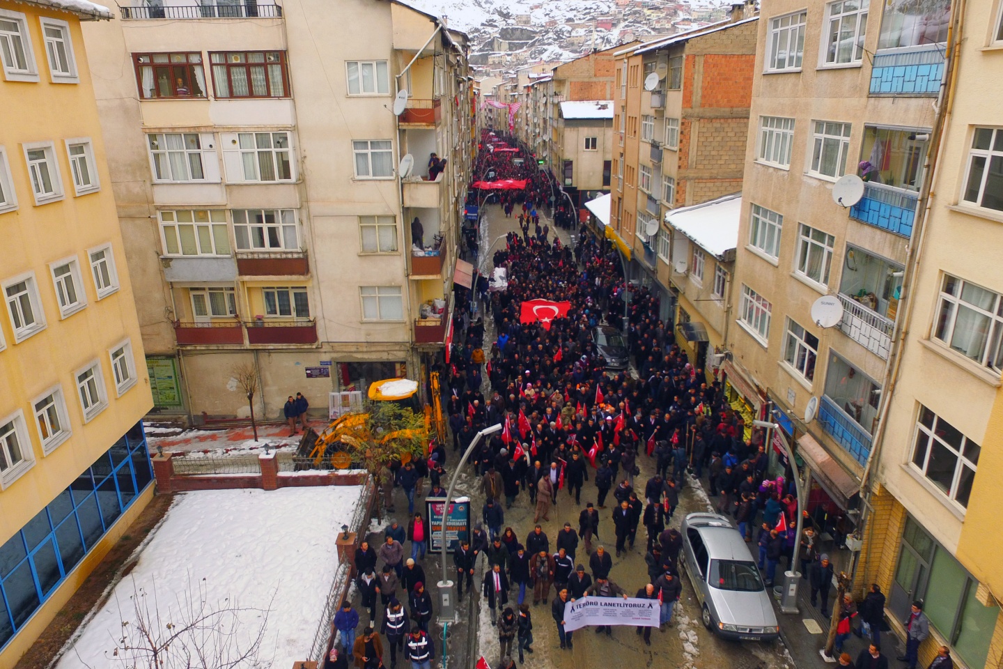 Gümüşhane'de 10 bin kişi terörü lanetledi 35