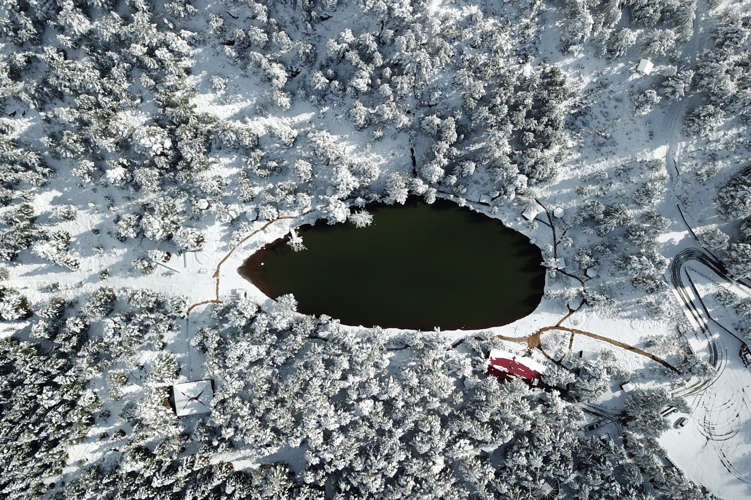 Limni Gölü beyaz cenneti andırıyor 34