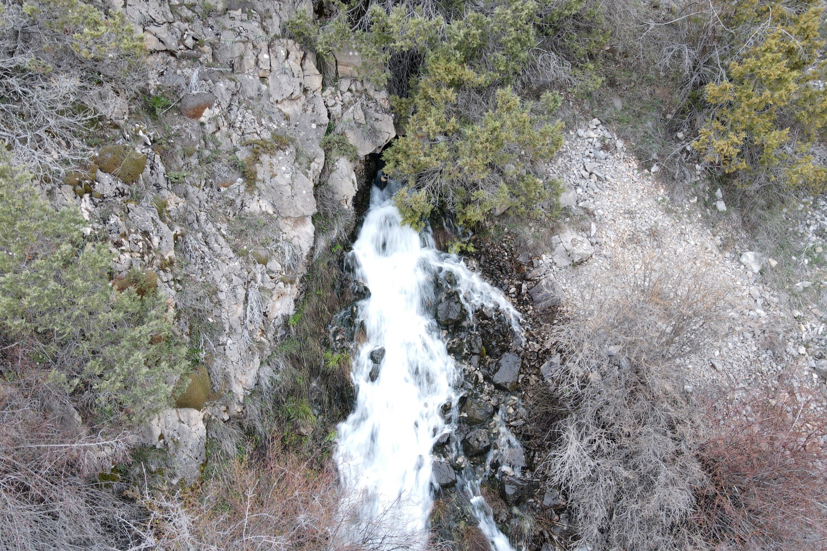 Gümüşhane'nin gizemli su kaynakları: Baharda çıkıp yazın kayboluyor 21