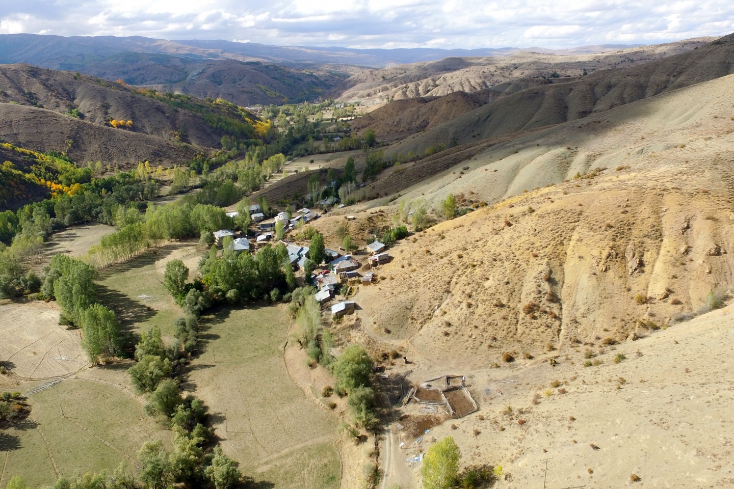 Gümüşhane’de afet riski köy naklettirdi 13