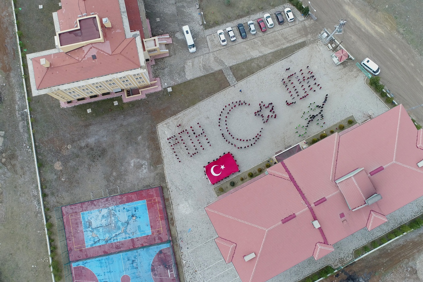 Kelkit’te tüyleri diken diken eden video 4