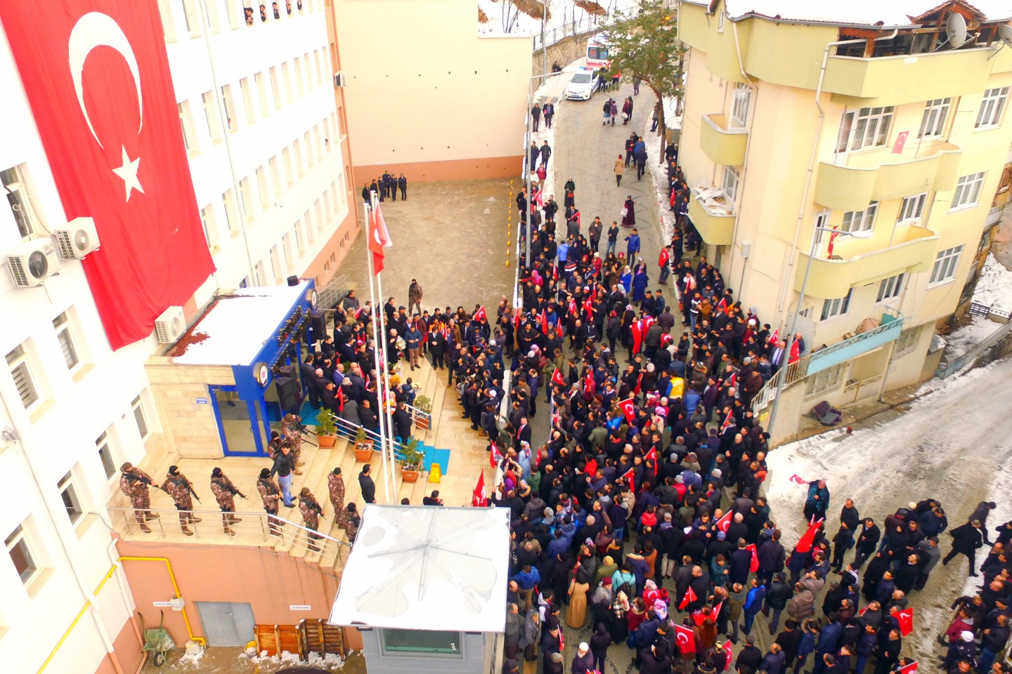 Gümüşhane'de 10 bin kişi terörü lanetledi 50