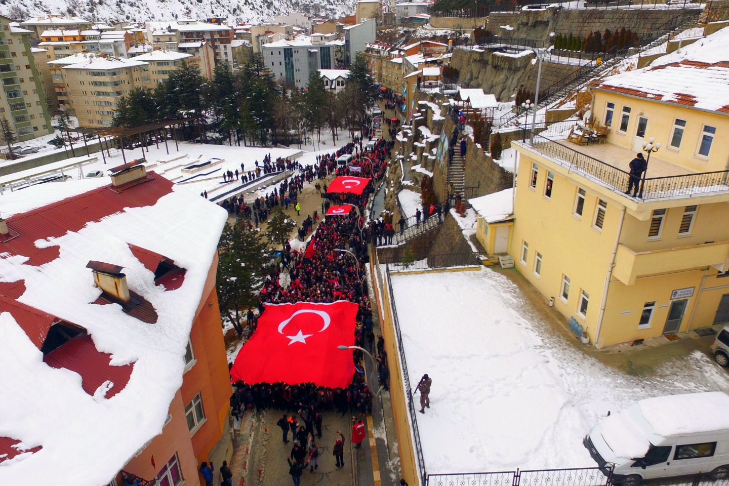 Gümüşhane'de 10 bin kişi terörü lanetledi 51