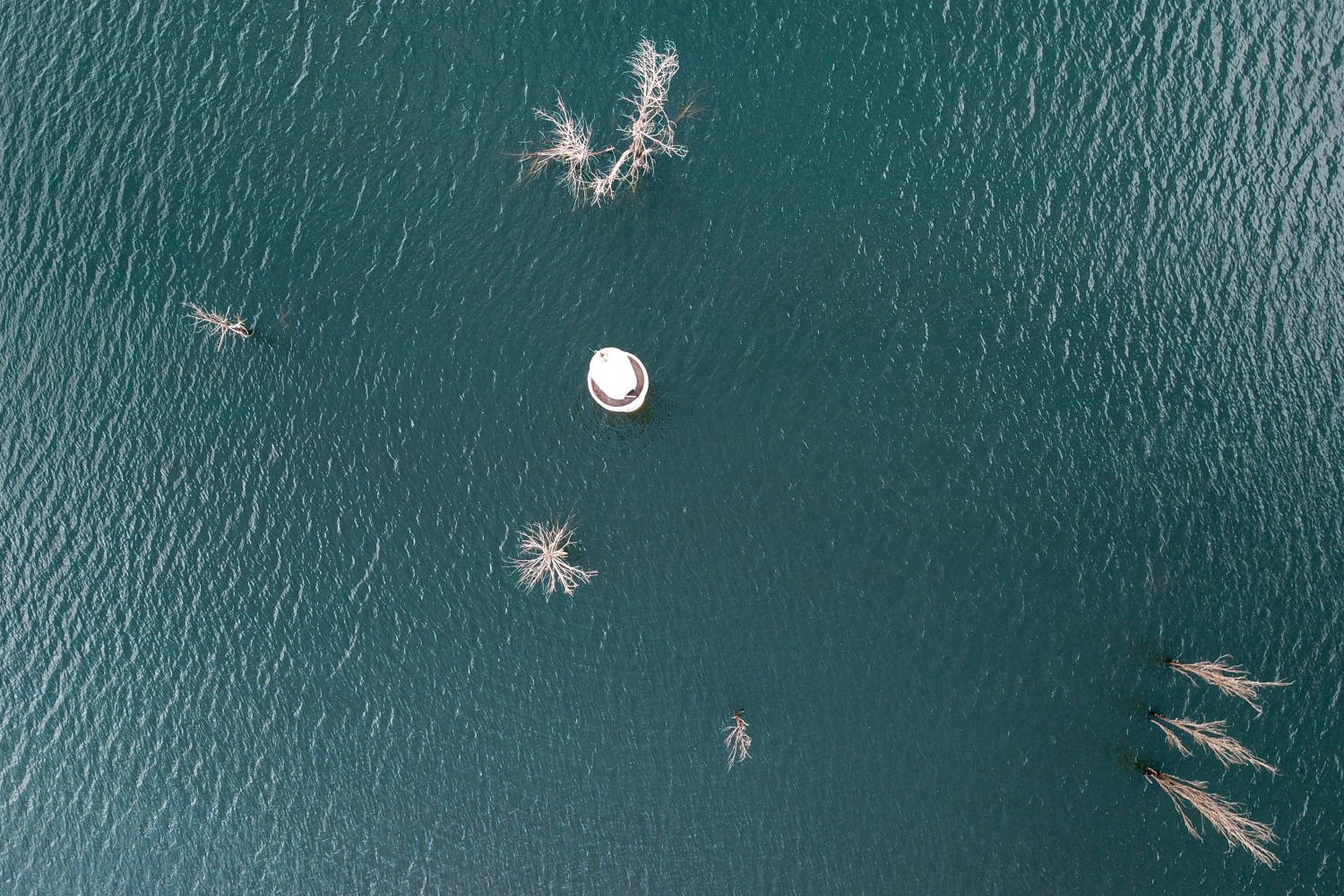 Baraj suları çekilince köy ortaya çıktı 26