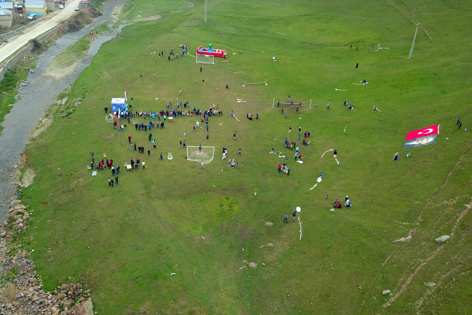 2 bin metredeki yaylada spor şenliği yapıldı 4