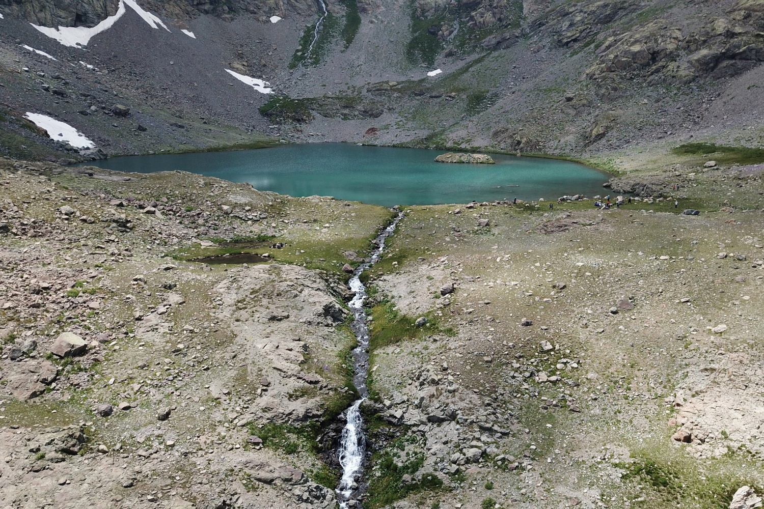 Yüksek zirvelerin cenneti: Artabel Gölleri Tabiat Parkı 9