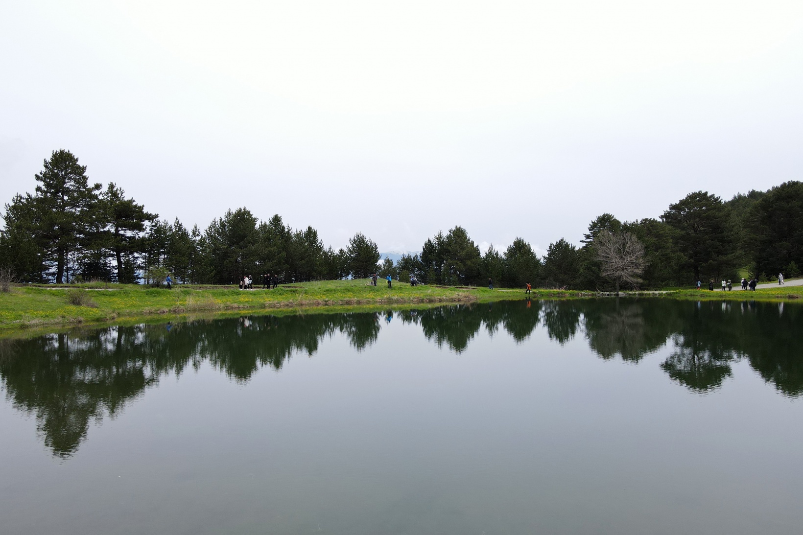 Gençler 19 Mayıs’ı Altınpınar Gölünde kutladı 3