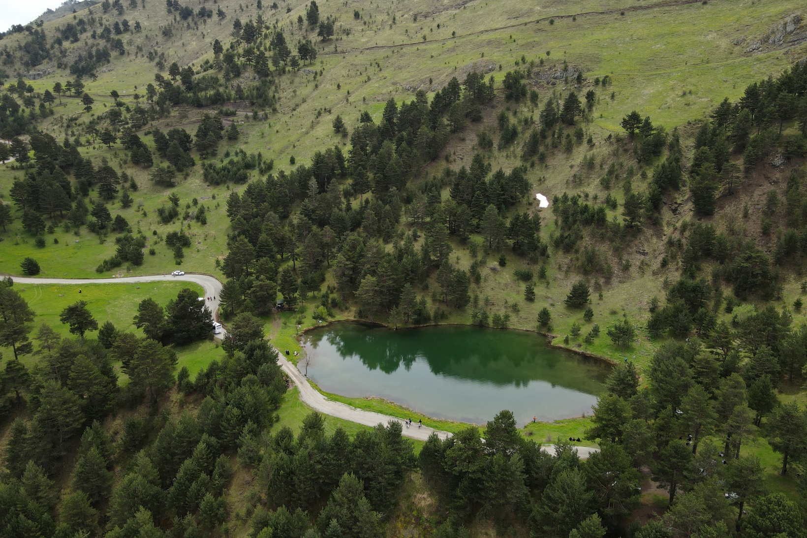 Gençler 19 Mayıs’ı Altınpınar Gölünde kutladı 23