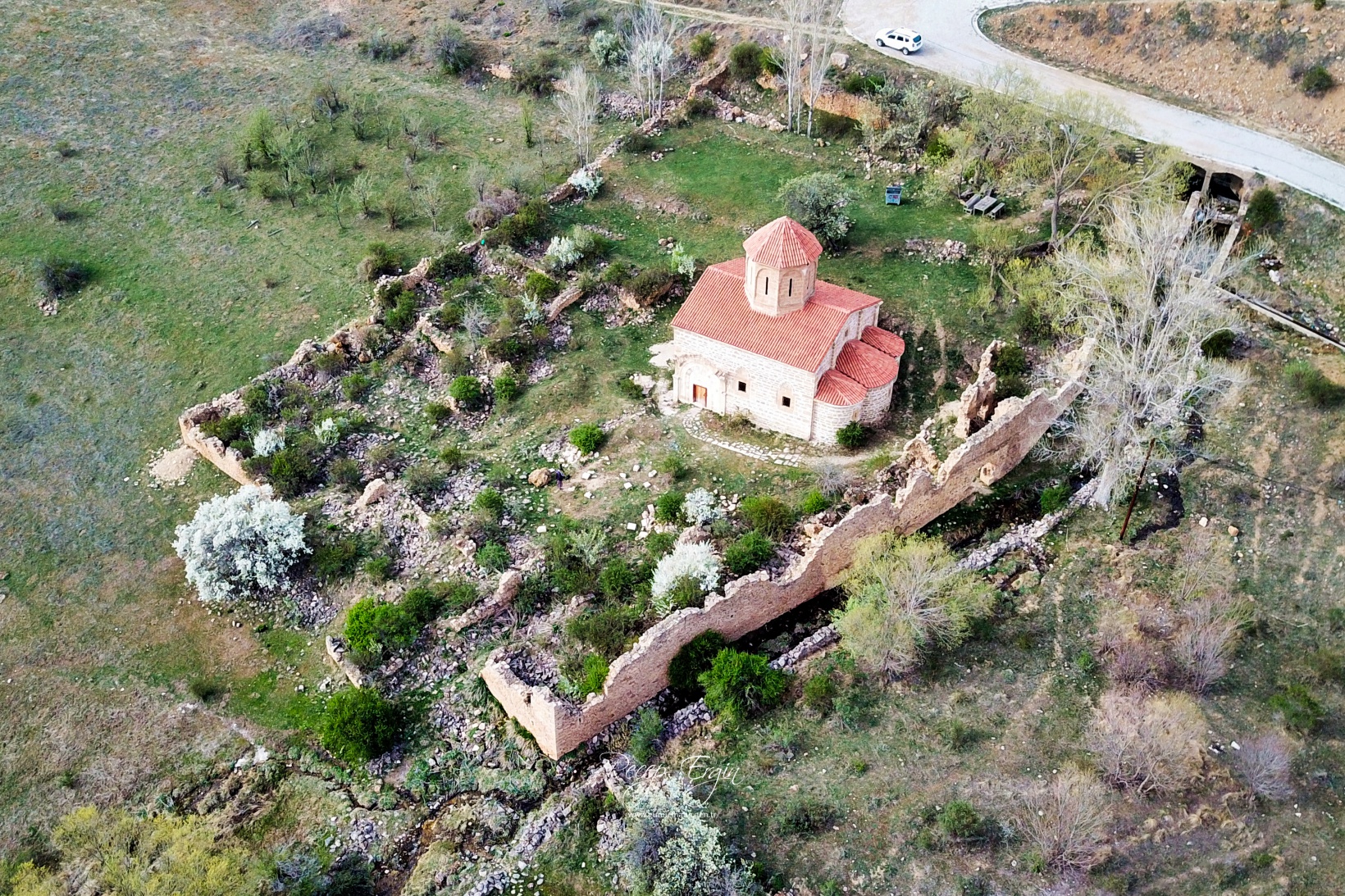 674 yıllık İmera Manastırı’nın duvarlarındaki yazı ve grafitiler temizlendi 19
