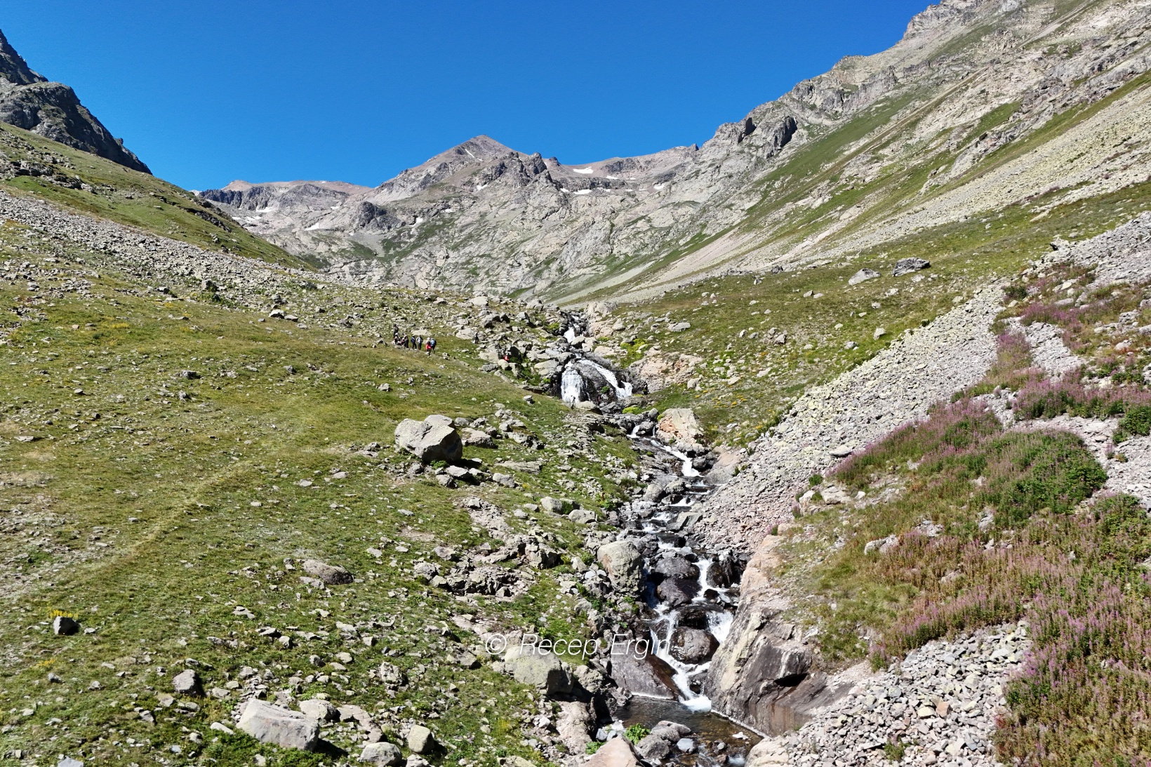 3 bin 333 metrede Yusuf Dikeç pozu verdiler 85